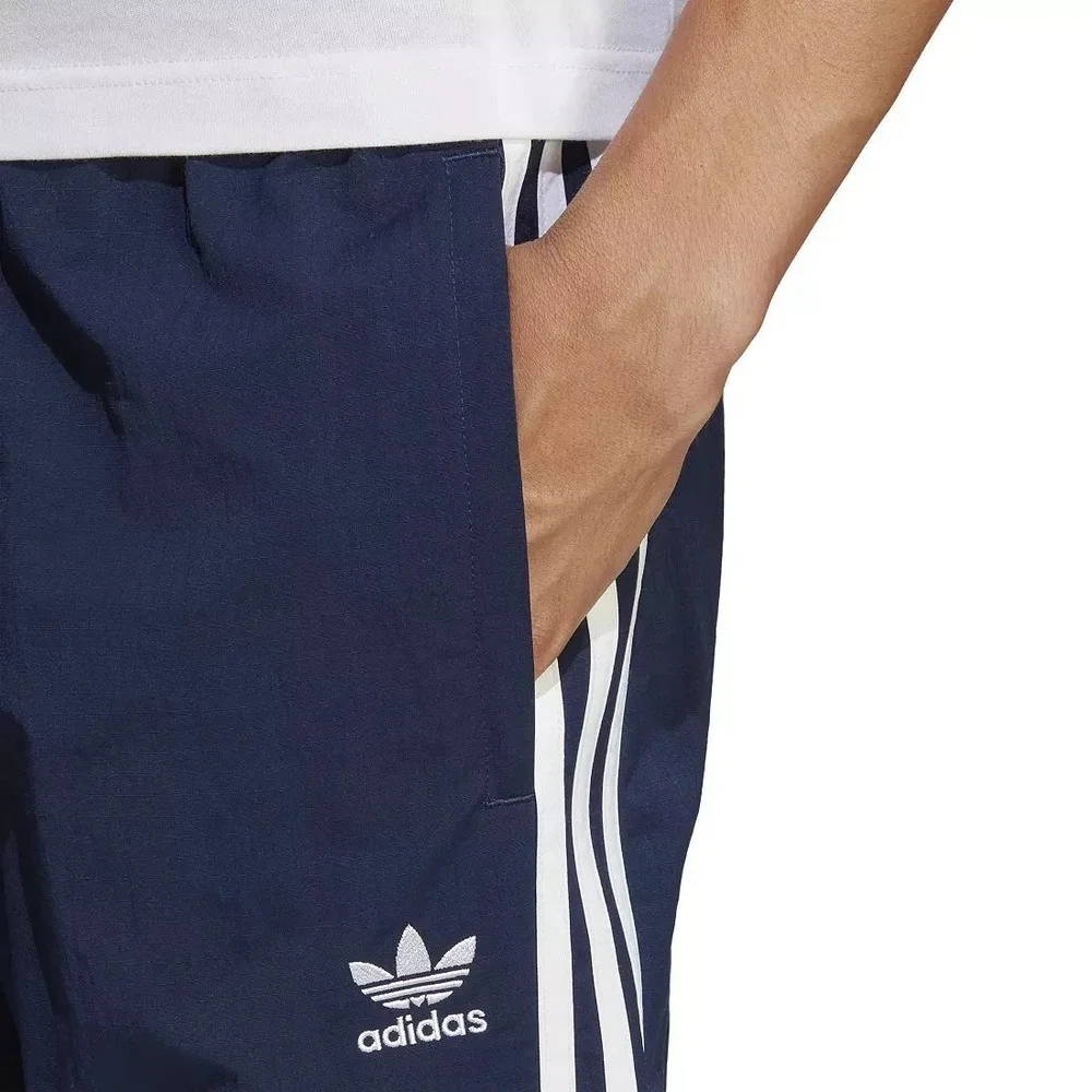 adidas Originals Men's Size S Adicolor Classics 3-Stripes Cargo  Pants MSRP $80 - Picture 3 of 7